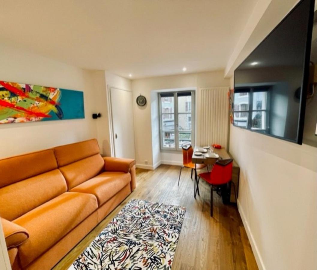 Ben Nevis Charming Studio In The Heart Of The Lively Life Of The Pre Carre Apartment Annecy Bagian luar foto