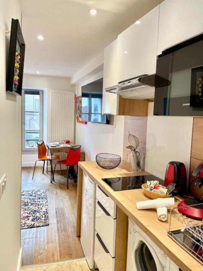 Ben Nevis Charming Studio In The Heart Of The Lively Life Of The Pre Carre Apartment Annecy Bagian luar foto